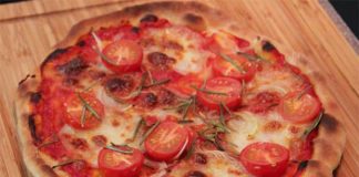 Posna pica sa paradajzom pizza sa paradajzom