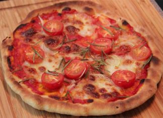 Posna pica sa paradajzom pizza sa paradajzom
