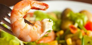Posna salata sa škampima salata od skampa