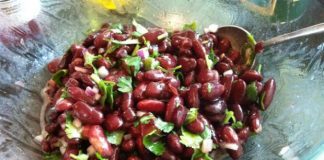 Posna salata od crvenog pasulja Posna salata od crvenog pasulja recept