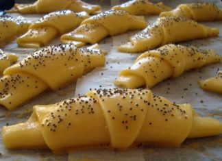 Posne kifle sa pšenicom Posne kifle sa pšenicom recept