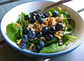 Posna salata od spanaća i borovnica posna salata od spanaca i borovnica recept