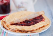 Posne palačinke sa pekmezom posne palacinke sa pekmezom