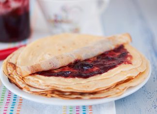 Posne palačinke sa pekmezom posne palacinke sa pekmezom