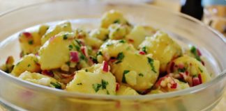 Neobična krompir salata krompir salata