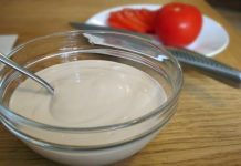 Tahini (tan) sos tahini sos recept