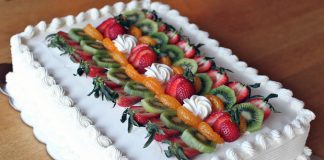 Posna plazma torta sa sezonskim voćem posna-plazma-torta-sa-sezonskim-vocem
