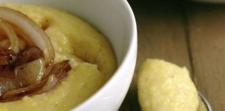 Postan kačamak sa crnim lukom na vodi postan kacamak sa crnim lukom recept