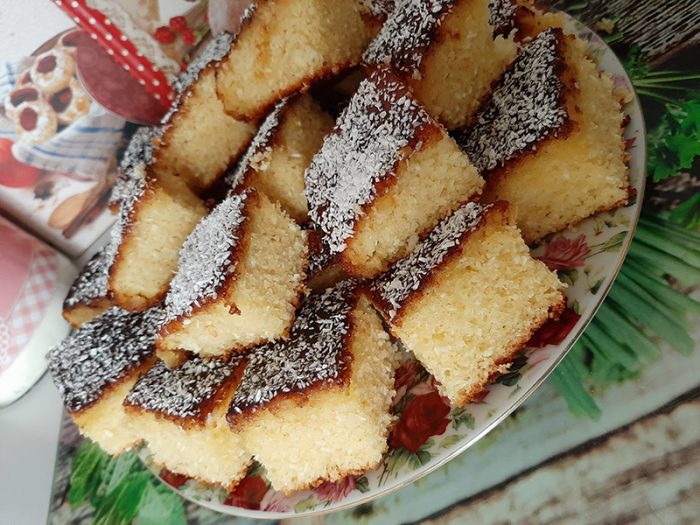 Posni kolač sa kokosom i pomorandžom