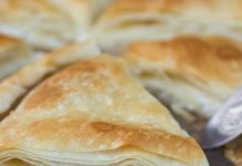 Niška posna banica sa belim kukuruznim brašnom Niška posna banica sa belim kukuruznim brašnom