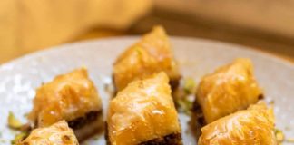 Posna baklava sa orasima i cimetom Posna baklava sa orasima i cimetom
