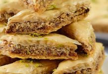 Posna baklava sa susamom Posna baklava sa susamom