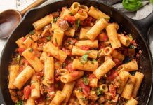 Posna pasta sa patlidžanom Posna pasta sa patlidžanom