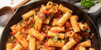 Posna pasta sa patlidžanom Posna pasta sa patlidžanom