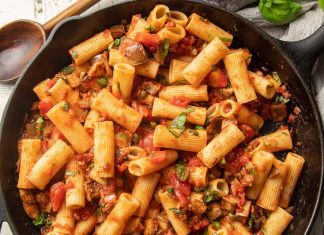 Posna pasta sa patlidžanom Posna pasta sa patlidžanom