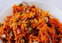 Posna salata od šargarepe sa peršunom i pinjolima Posna salata od šargarepe sa peršunom i pinjolima