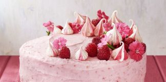 Brza posna šarena torta Brza posna šarena torta
