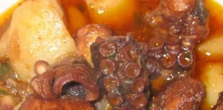 Posni hobotnica gulaš sa krompirom Posni hobotnica gulaš sa krompirom