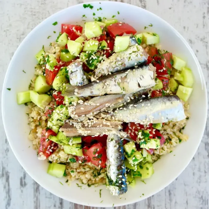Posna salata sa prosom i sardinama