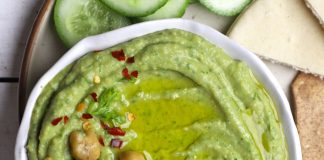 Posni humus sa sremušem Posni humus sa sremušem