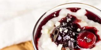 Posni slatki puding sa višnjama Posni slatki puding sa višnjama