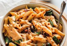 Posna pasta sa pesto sosom od sušenog paradajza Posna pasta sa pesto sosom od sušenog paradajza