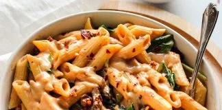Posna pasta sa pesto sosom od sušenog paradajza Posna pasta sa pesto sosom od sušenog paradajza
