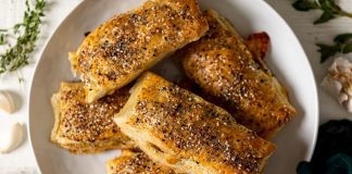 Posna pita sa prokeljom i susamom Posna pita sa prokeljom i susamom
