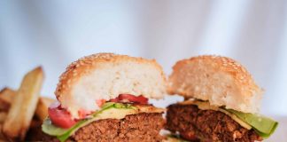 Posni burger od sojinog mesa Posni burger od sojinog mesa