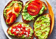 Posni tost sa avokadom Posni tost sa avokadom