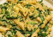 Posna pasta sa spanaćem i tofuom Posna pasta sa spanaćem i tofuom