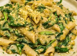 Posna pasta sa spanaćem i tofuom Posna pasta sa spanaćem i tofuom