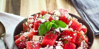 Posna salata od lubenice i mente Posna salata od lubenice i mente