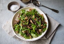 Posna salata od pečenih šampinjona Posna salata od pečenih šampinjona