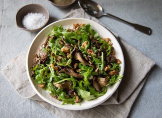 Posna salata od pečenih šampinjona Posna salata od pečenih šampinjona