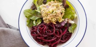 Posna salata sa tunjevinom i cveklom Posna salata sa tunjevinom i cveklom