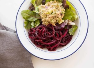 Posna salata sa tunjevinom i cveklom Posna salata sa tunjevinom i cveklom