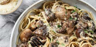 Posna kremasta pasta sa pečurkama Posna kremasta pasta sa pečurkama