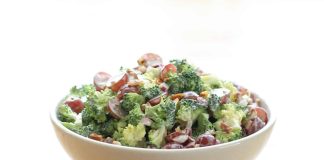 Posna salata od brokolija sa grožđem Posna salata od brokolija sa grožđem