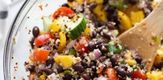 Posna salata od kinoe i pasulja Posna salata od kinoe i pasulja