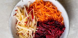 Posna salata sa šargarepom i cveklom Posna salata sa šargarepom i cveklom