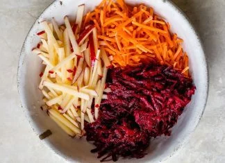 Posna salata sa šargarepom i cveklom Posna salata sa šargarepom i cveklom