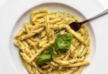 Posne makarone sa pesto sosom Posne makarone sa pesto sosom