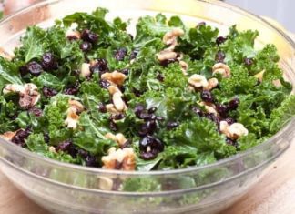 Posna salata od kelja sa brusnicama i orasima Posna salata od kelja sa brusnicama i orasima
